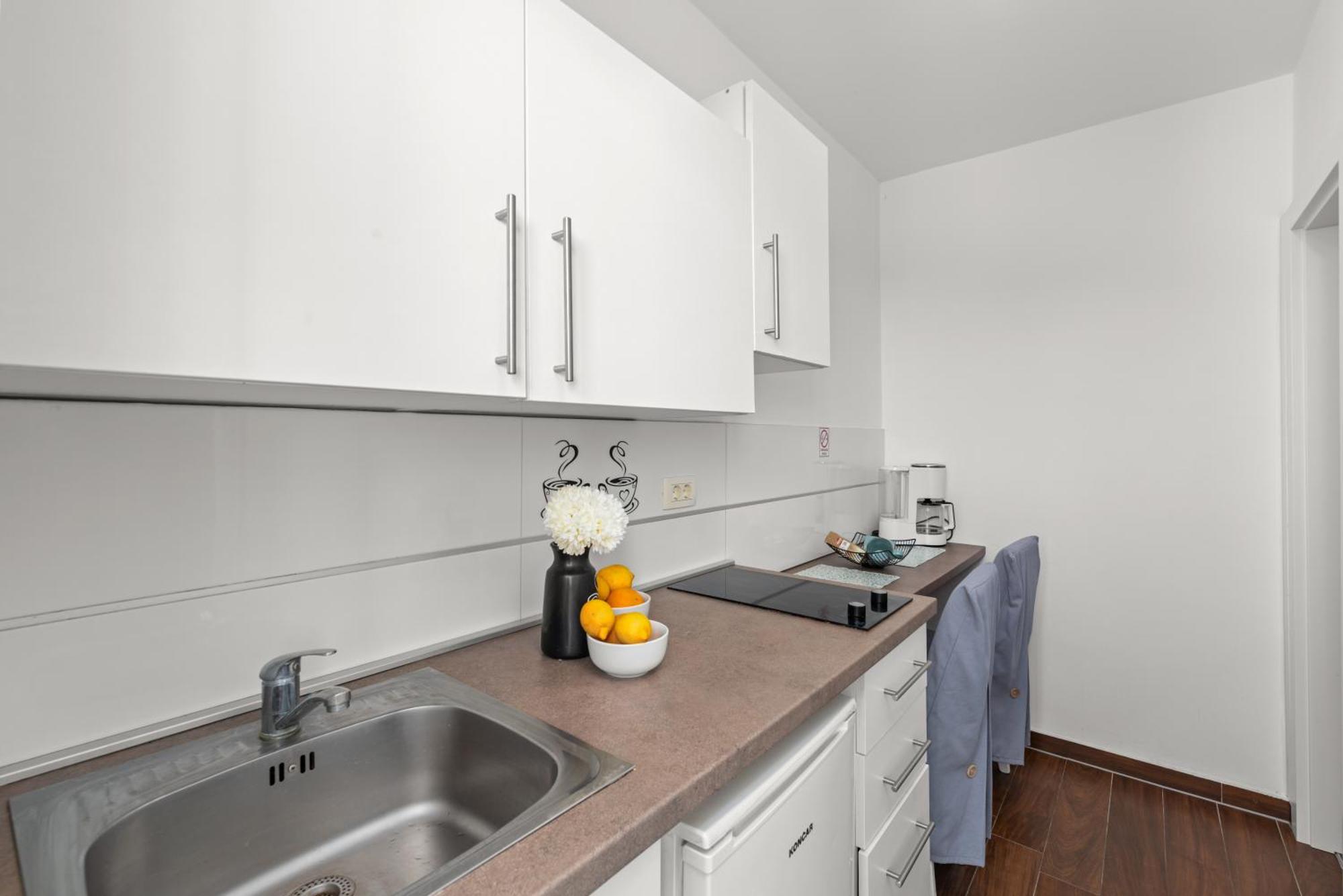 פורץ Kala Sea View Apartments 150M From Beach And 250 M From Old Town מראה חיצוני תמונה
